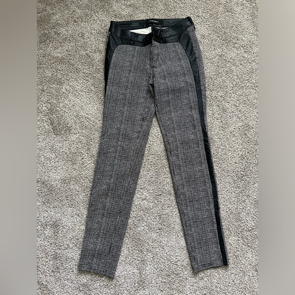 Liverpool Felicia leggings jeans / work pants • like new! Size 4 / 27